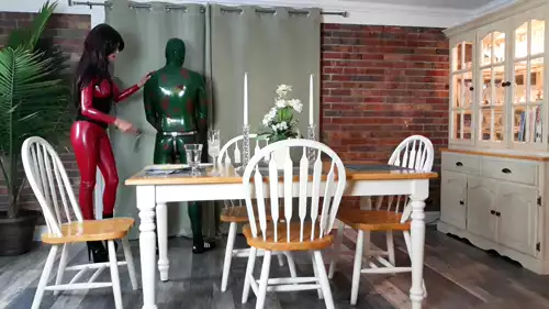 El mayordomo de castidad de goma